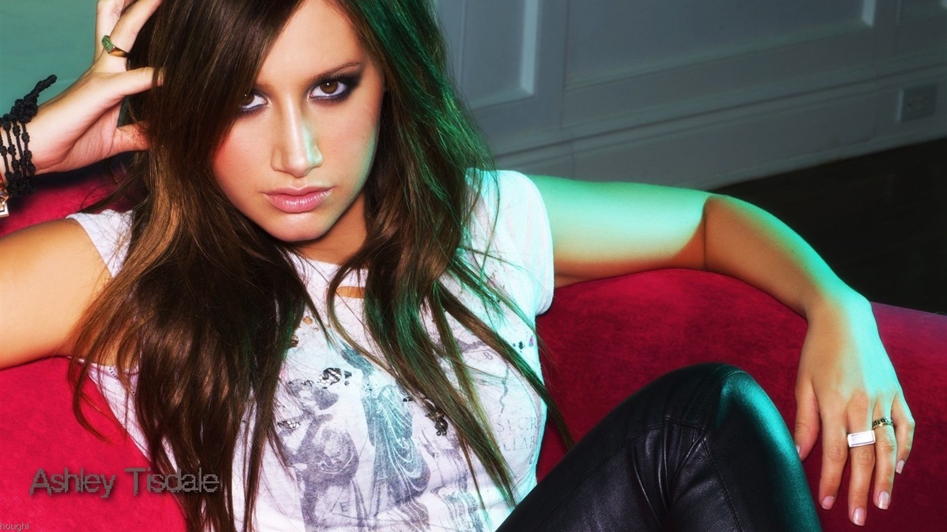 Ashley Tisdale beau fond d'écran (2) #40 - 1366x768