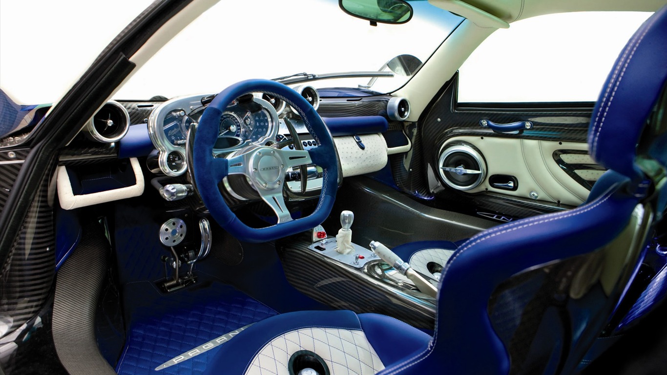 Pagani cars widescreen wallpapers #5 - 1366x768