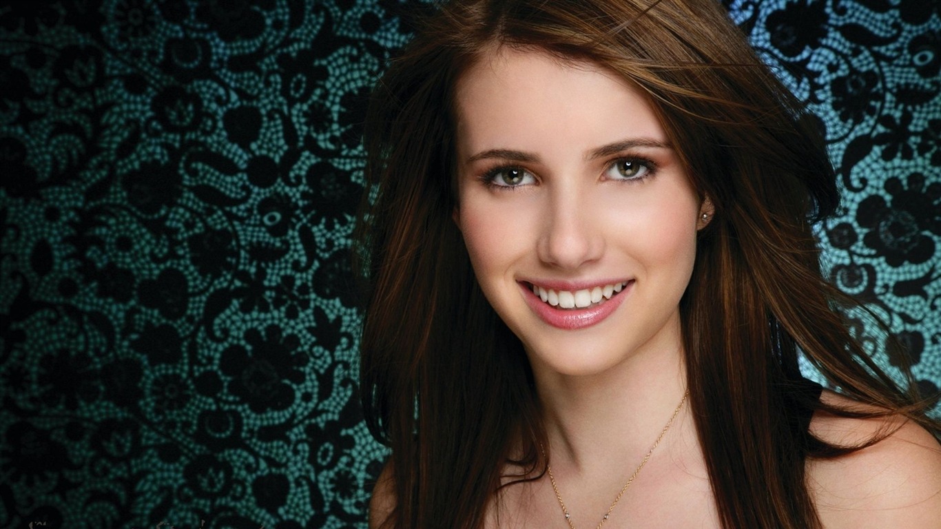 Emma Roberts krásnou tapetu #7 - 1366x768