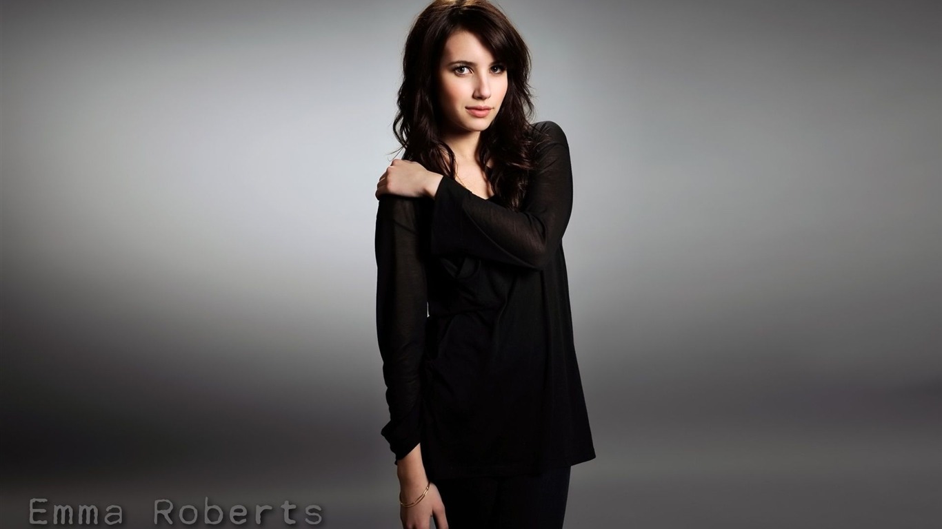 Emma Roberts beautiful wallpaper #16 - 1366x768