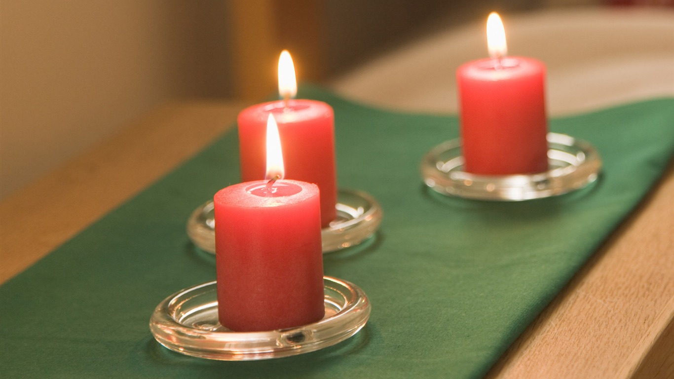 Candlelit wallpaper (5) #4 - 1366x768