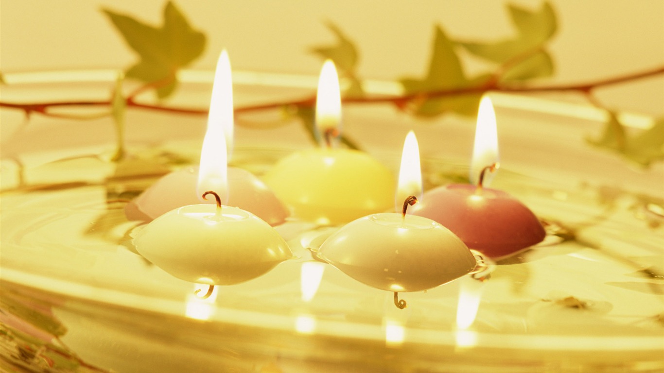 Candlelit wallpaper (5) #15 - 1366x768