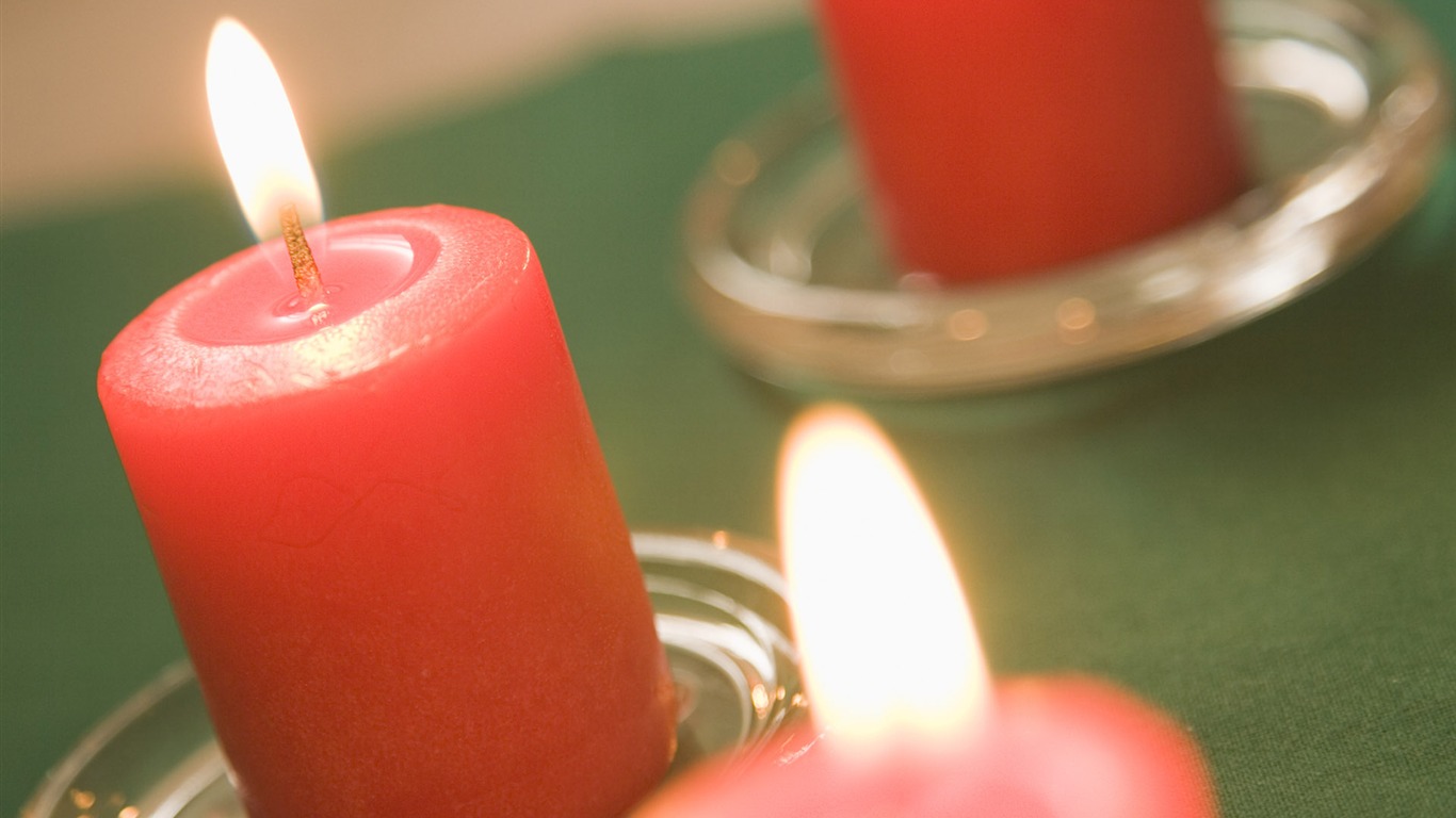 Candlelit wallpaper (5) #16 - 1366x768