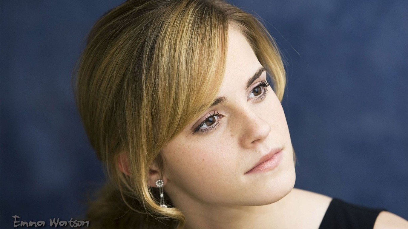 Emma Watson hermoso fondo de pantalla #12 - 1366x768