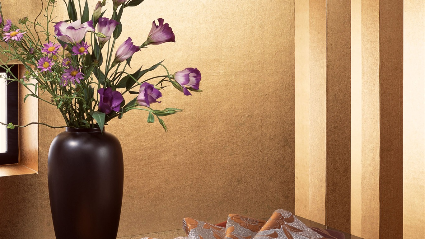 Indoor floral wallpaper (3) #19 - 1366x768