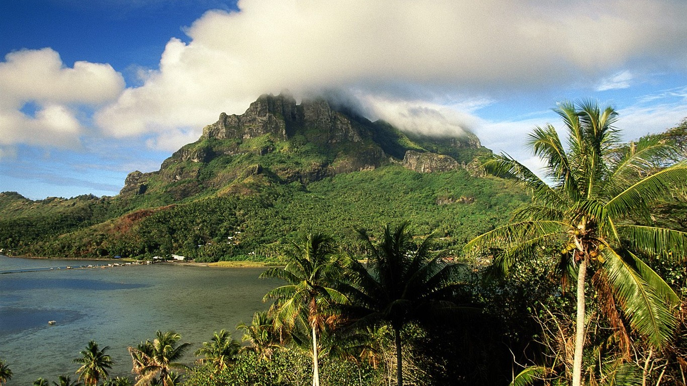 Beach island wallpaper (2) #2 - 1366x768