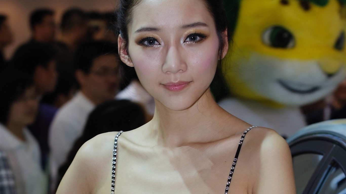 2010北京國際車展美女車模(螺紋鋼作品) #2 - 1366x768