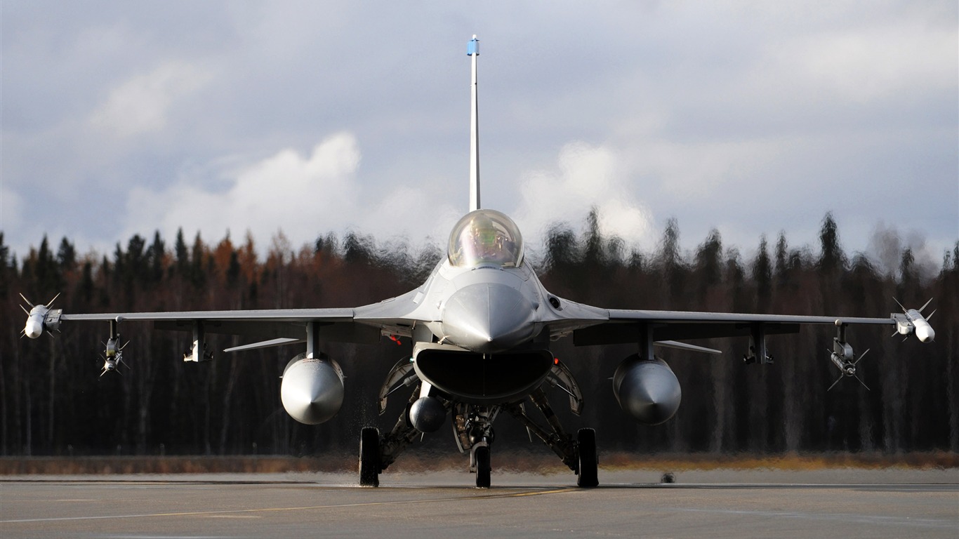 軍用飛機高清壁紙(十) #9 - 1366x768