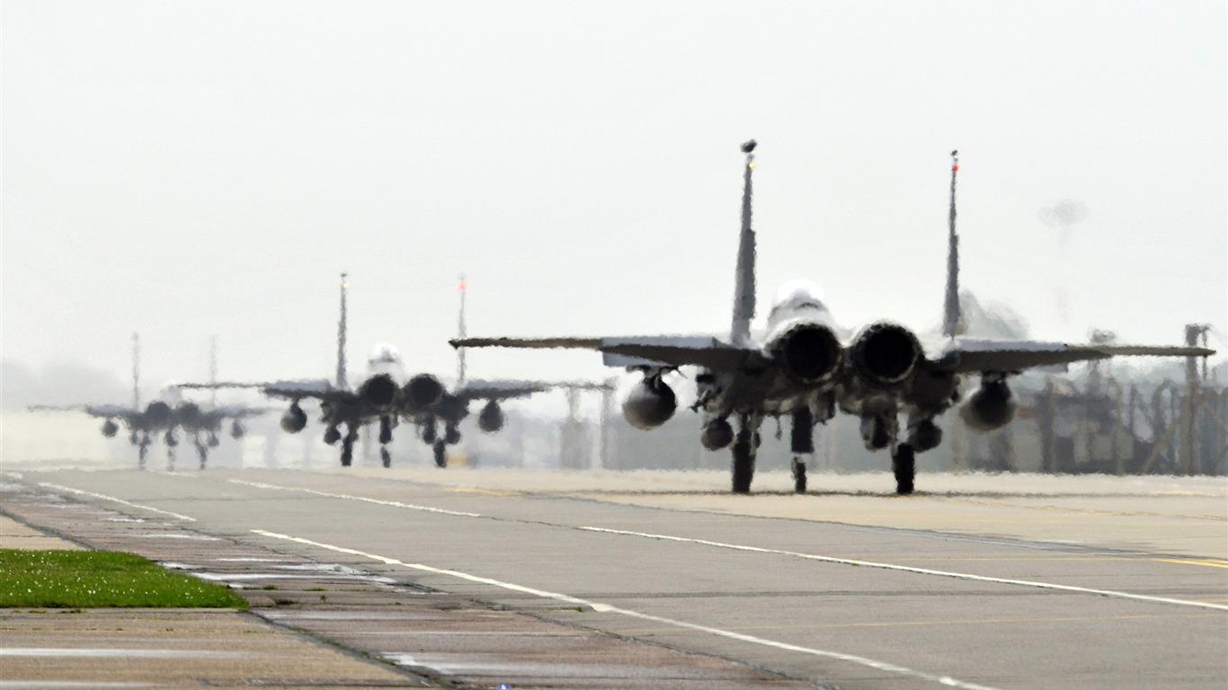 aéronefs militaires HD Wallpaper (10) #13 - 1366x768