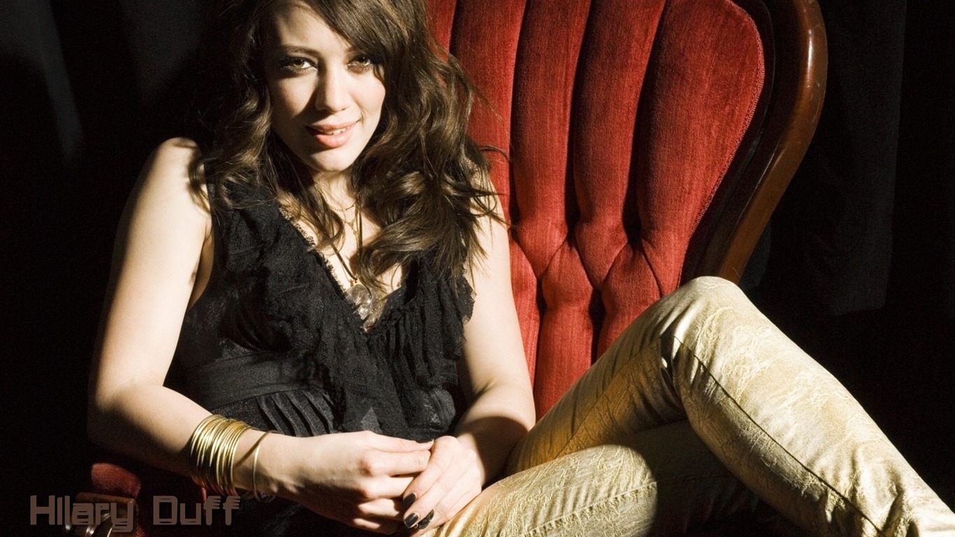 Hilary Duff krásnou tapetu #26 - 1366x768