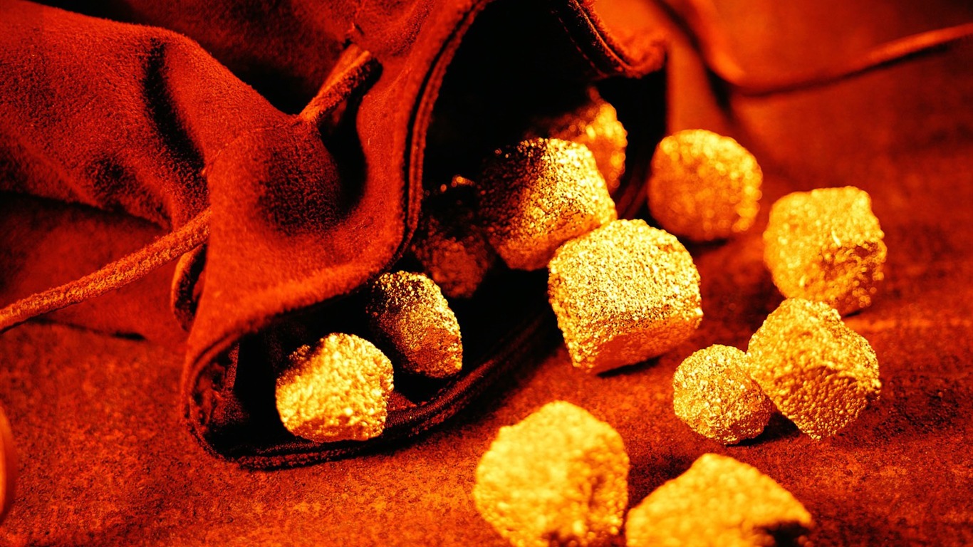 Gold tapety (3) #19 - 1366x768