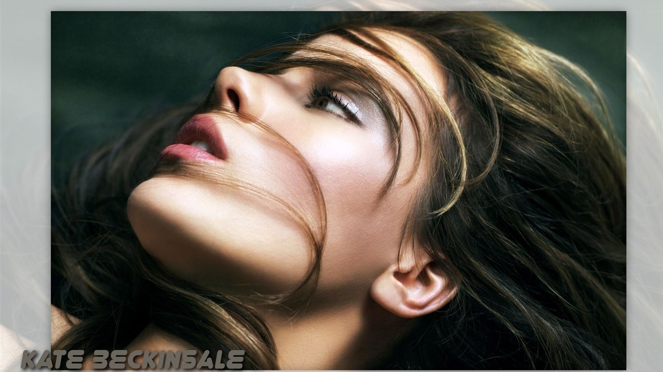 Kate Beckinsale krásnou tapetu #10 - 1366x768