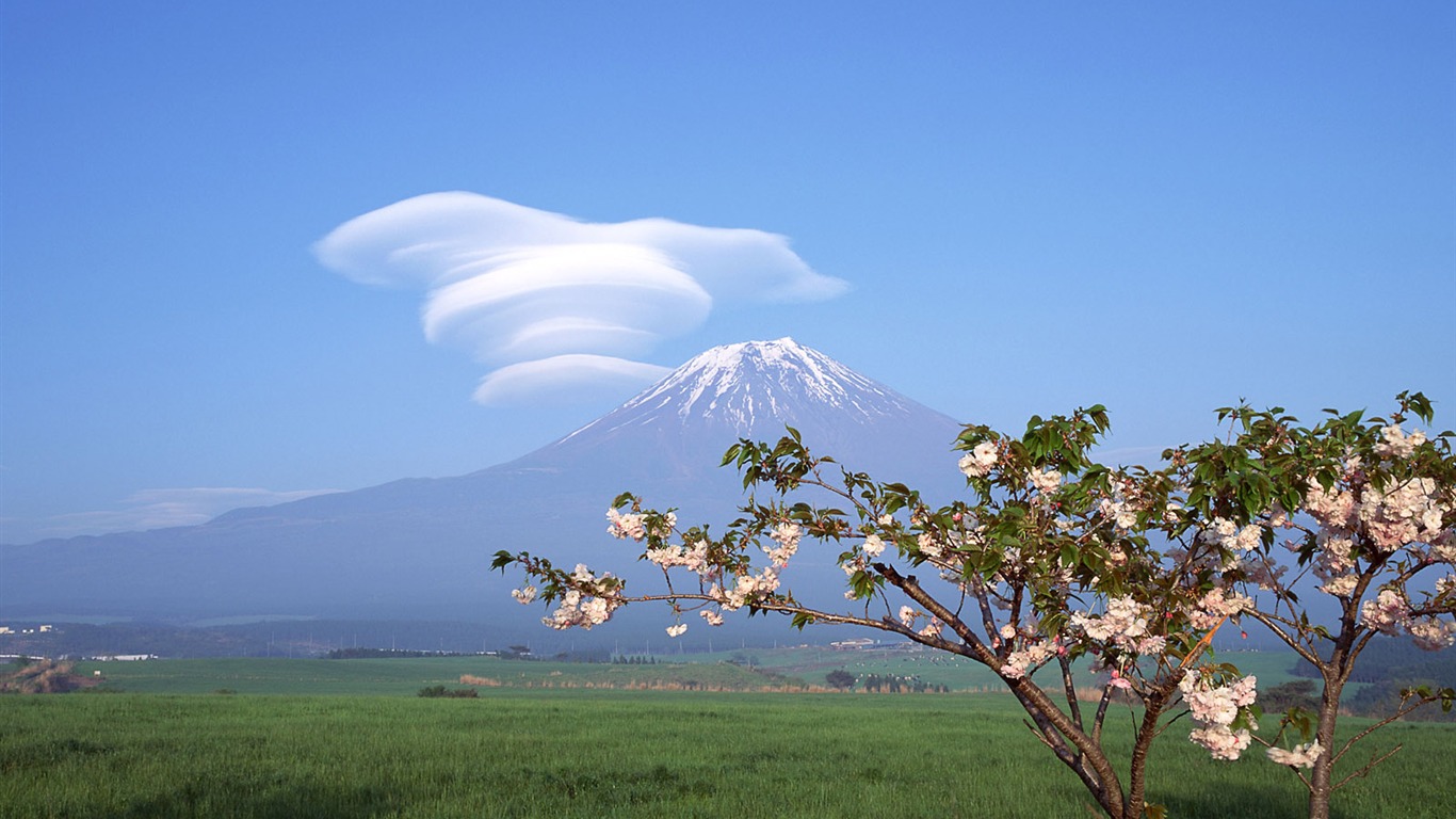 Mount Fuji, Japonsko tapety (2) #6 - 1366x768