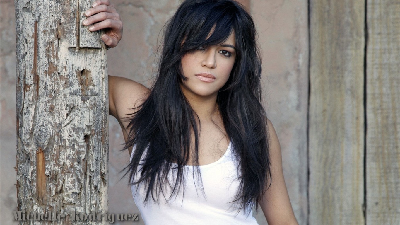 Michelle Rodriguez 米歇爾·羅德里格茲美女壁紙 #1 - 1366x768