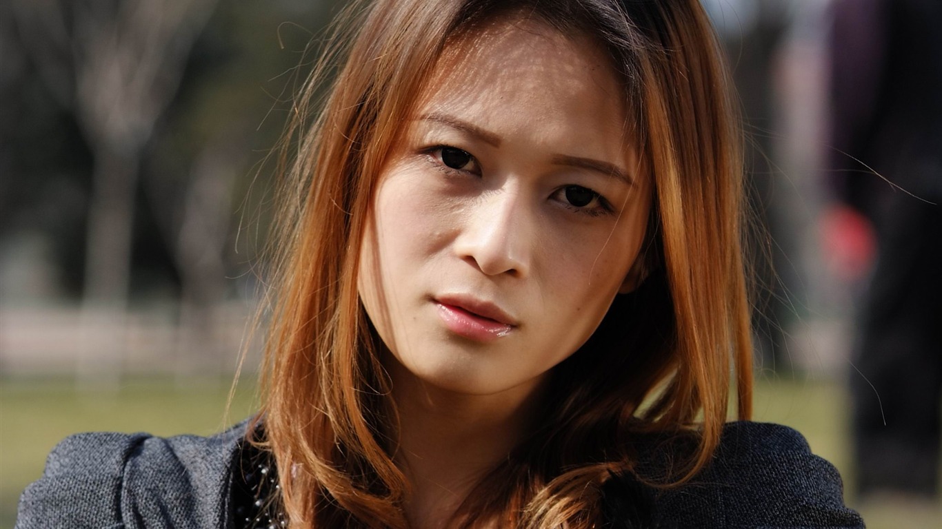 外拍美女飛揚的青春(螺紋鋼作品) #2 - 1366x768