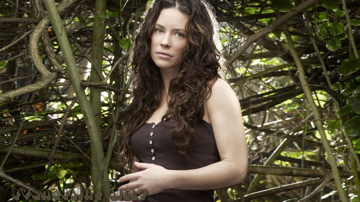 Evangeline Lilly beau fond d'écran #13 - 1366x768