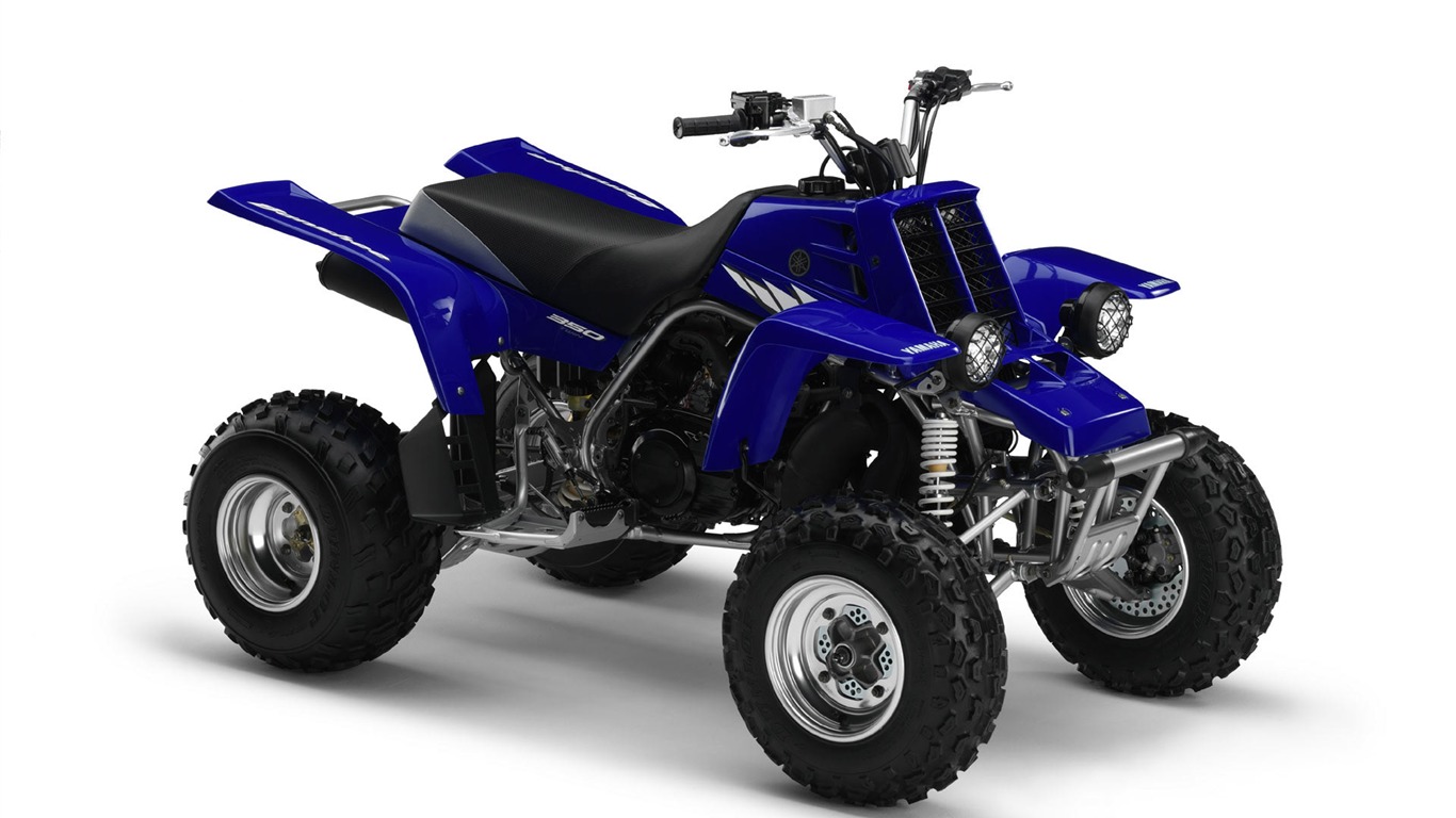 Čtyři YAMAHA tapety (2) #5 - 1366x768