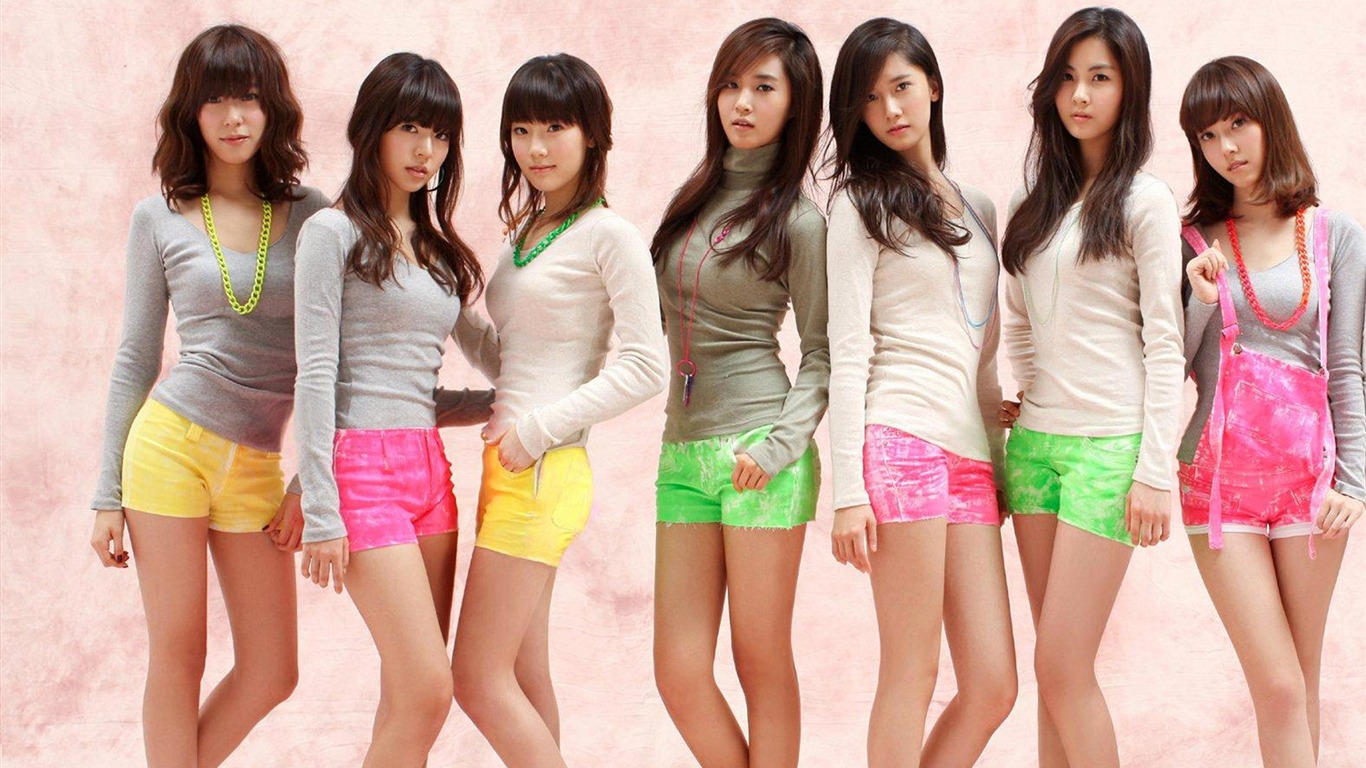 Fond d'écran Generation Girls (1) #1 - 1366x768