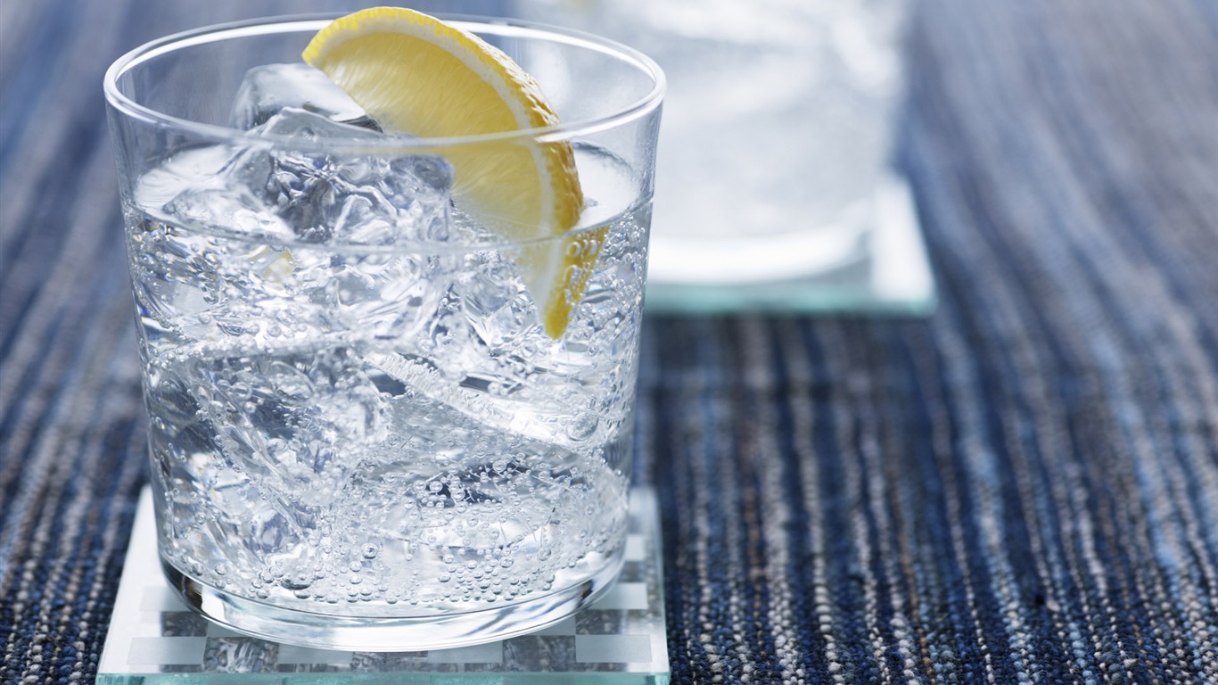 Drinks Close-up Wallpaper (3) #15 - 1366x768