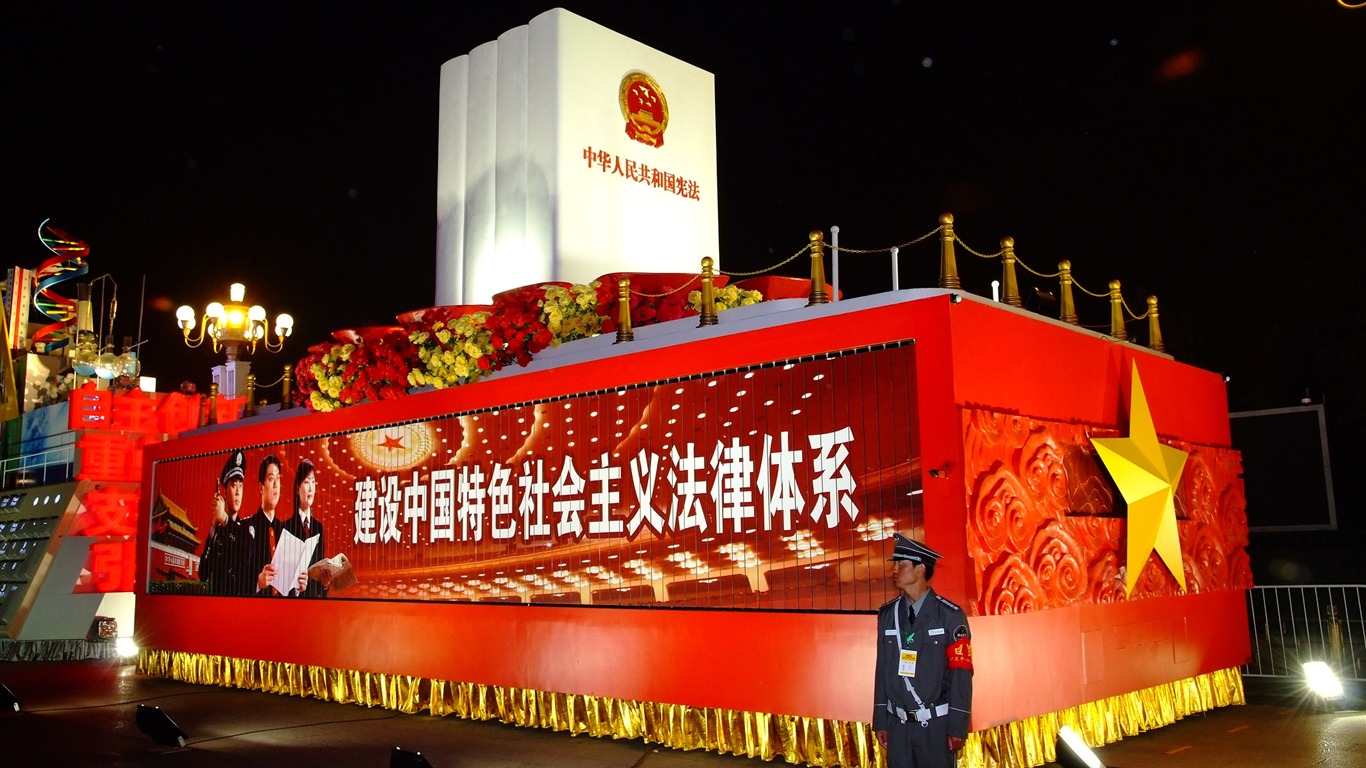 Tiananmen Square bunten Nacht (Bewehren) #41 - 1366x768
