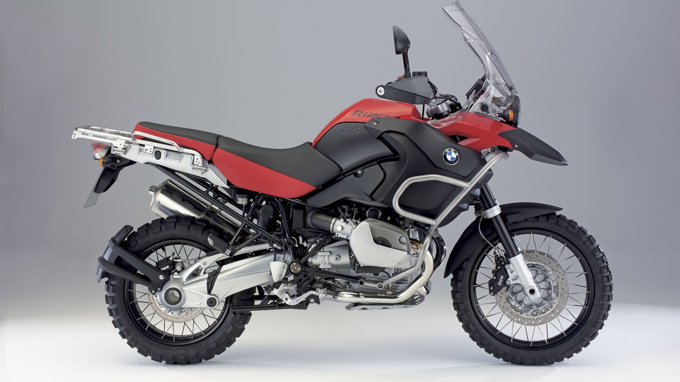 BMW motocykl tapety (2) #11 - 1366x768
