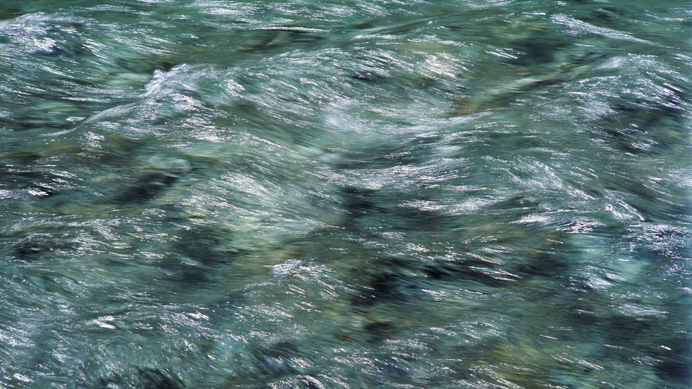 溪流特写 壁纸(一)2 - 1366x768