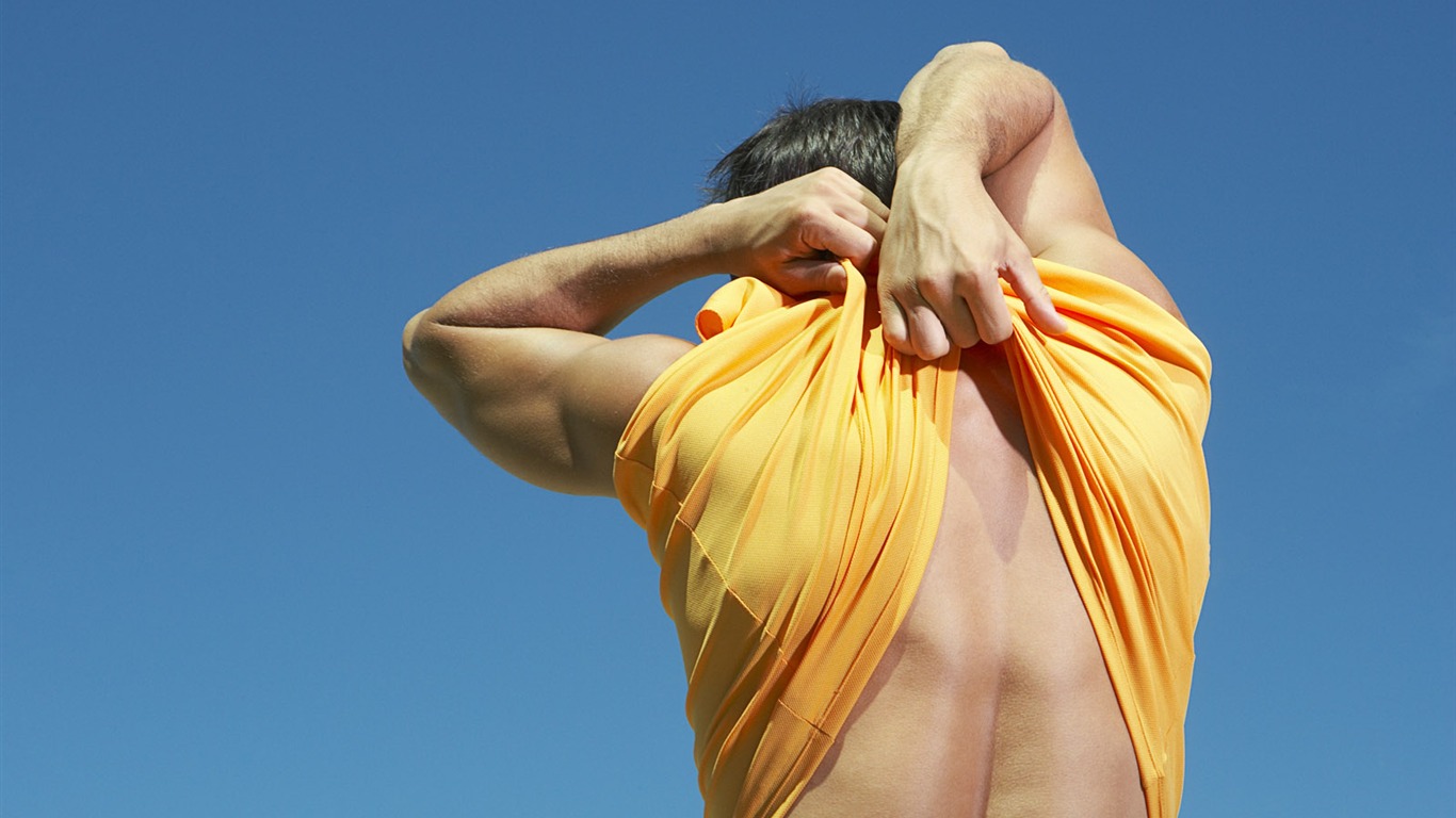 Outdoor sports wallpaper (1) #7 - 1366x768