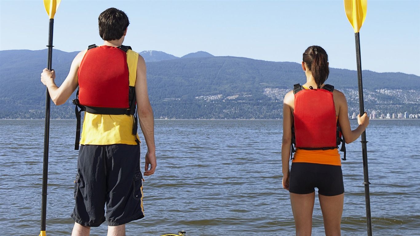Outdoor sports wallpaper (1) #12 - 1366x768
