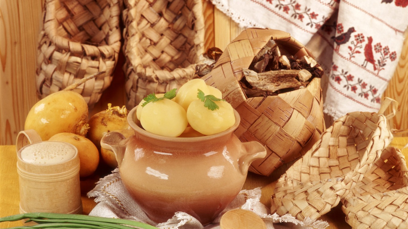 Russian type diet meal wallpaper (2) #16 - 1366x768