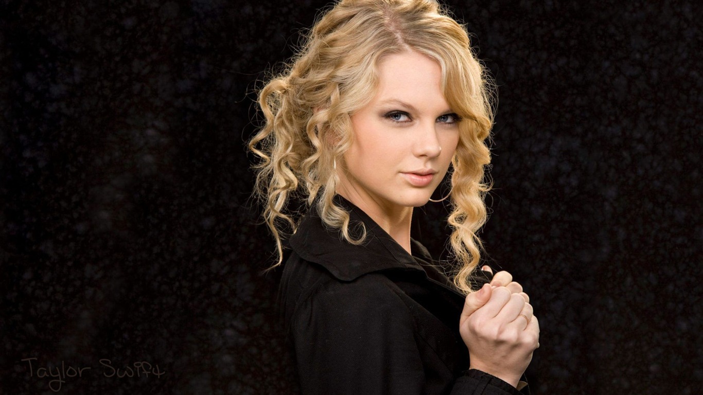 Taylor Swift beautiful wallpaper #1 - 1366x768