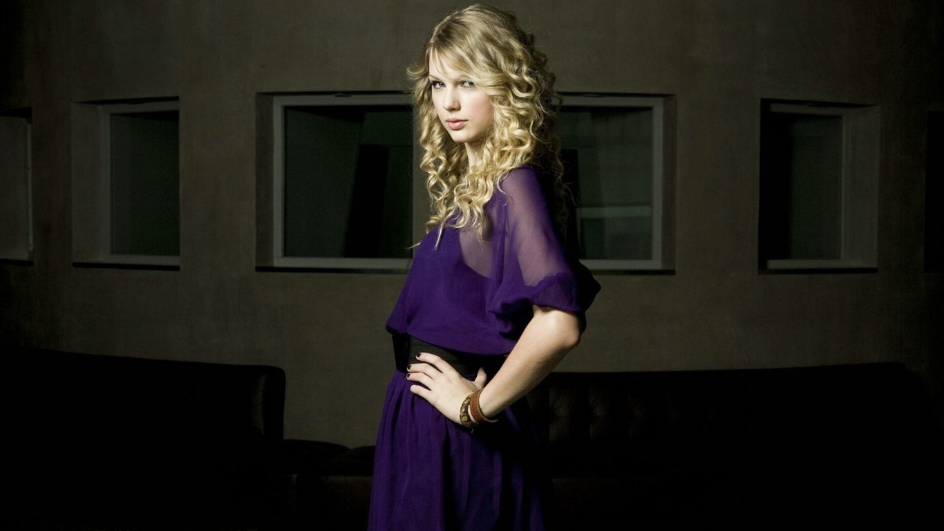 Taylor Swift krásnou tapetu #22 - 1366x768
