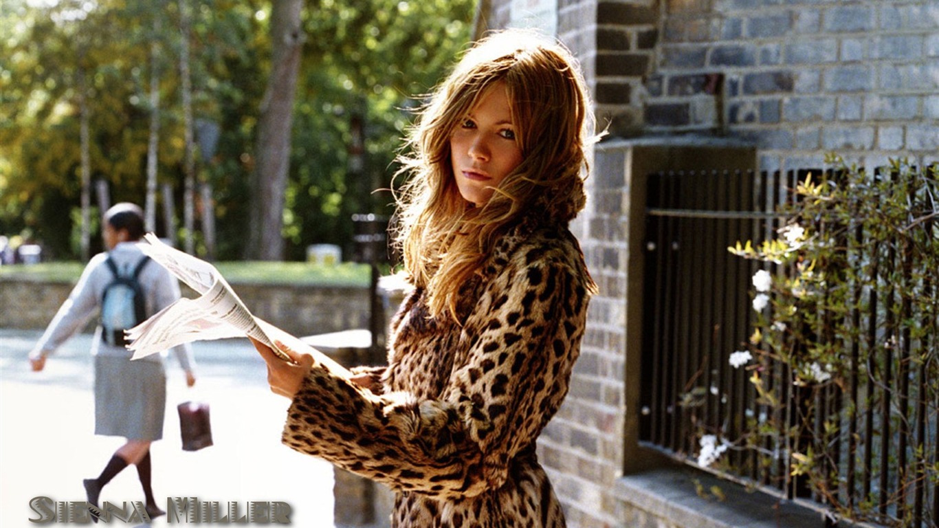 Sienna Miller hermoso fondo de pantalla #14 - 1366x768