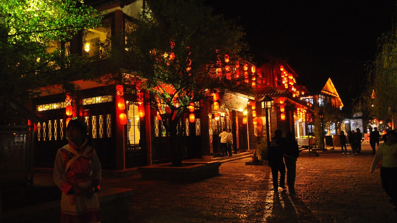 Lijiang Ancient Town Night (Old Hong OK works) #13 - 1366x768