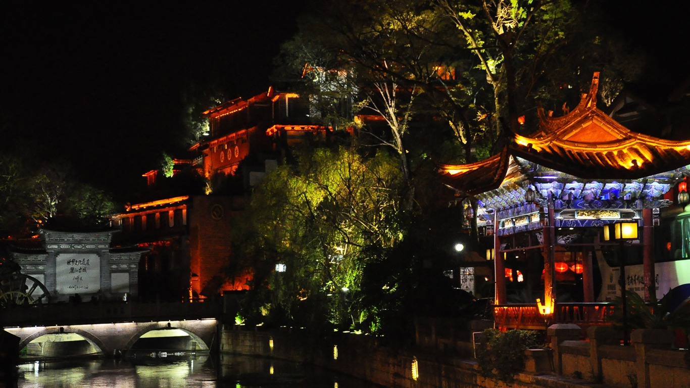 Lijiang Ancient Town Night (Old Hong OK works) #16 - 1366x768