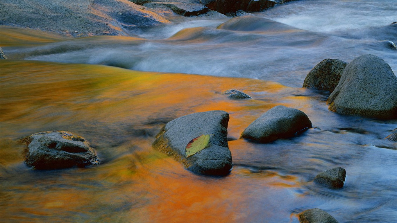 Cascada arroyos fondo de pantalla (5) #5 - 1366x768