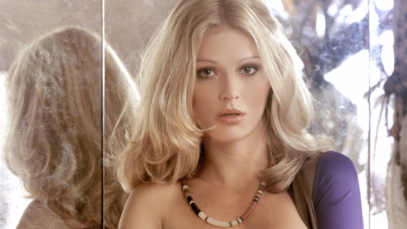 Playboy krásné HD tapetu (7) #18 - 1366x768