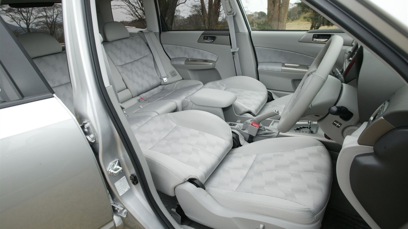Automotive local Feature wallpaper (10) #6 - 1366x768