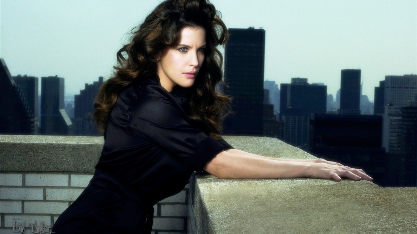 Liv Tyler krásnou tapetu #7 - 1366x768