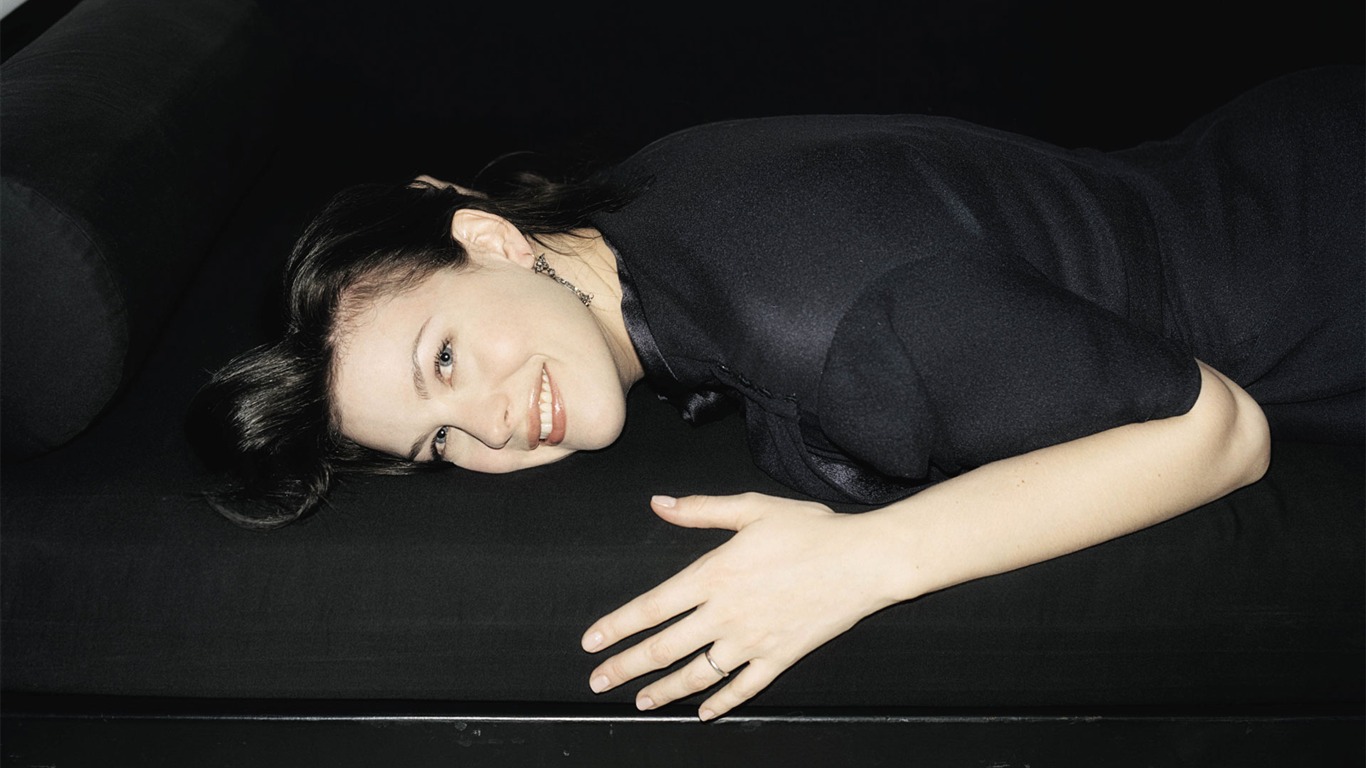 Liv Tyler 麗芙·泰勒 美女壁紙 #18 - 1366x768
