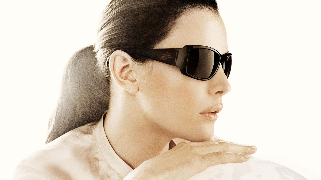 Liv Tyler krásnou tapetu #19 - 1366x768