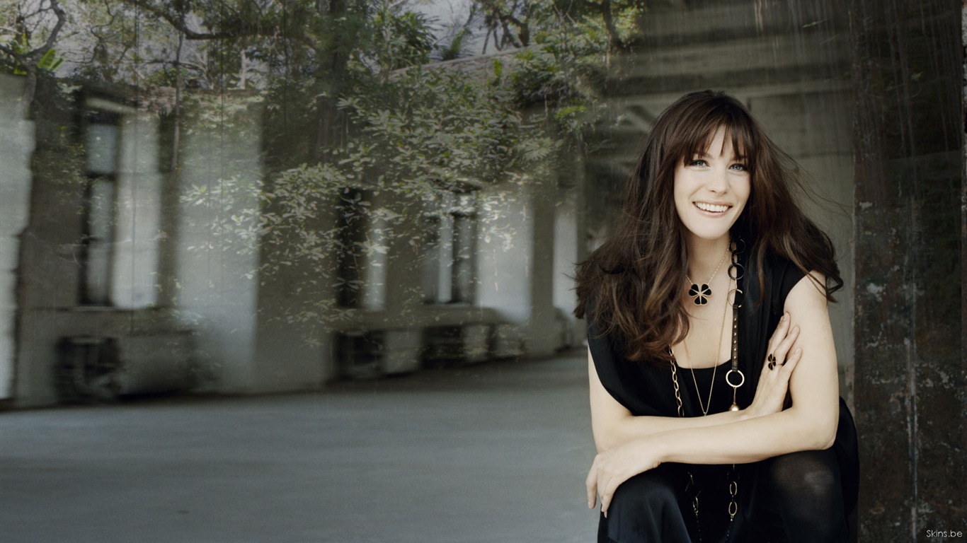 Liv Tyler krásnou tapetu #31 - 1366x768