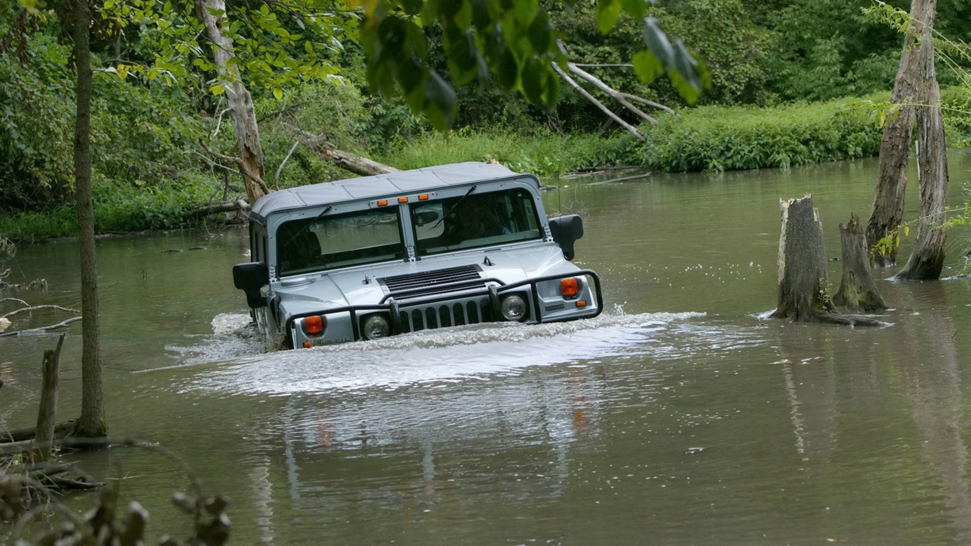 Fond d'écran album Hummer (5) #10 - 1366x768