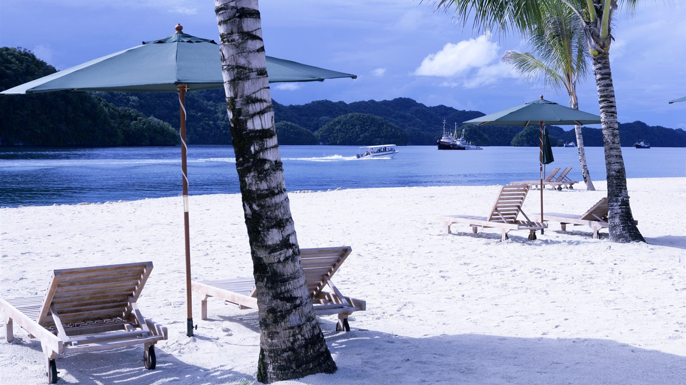 Beach foto tapety (2) #1 - 1366x768