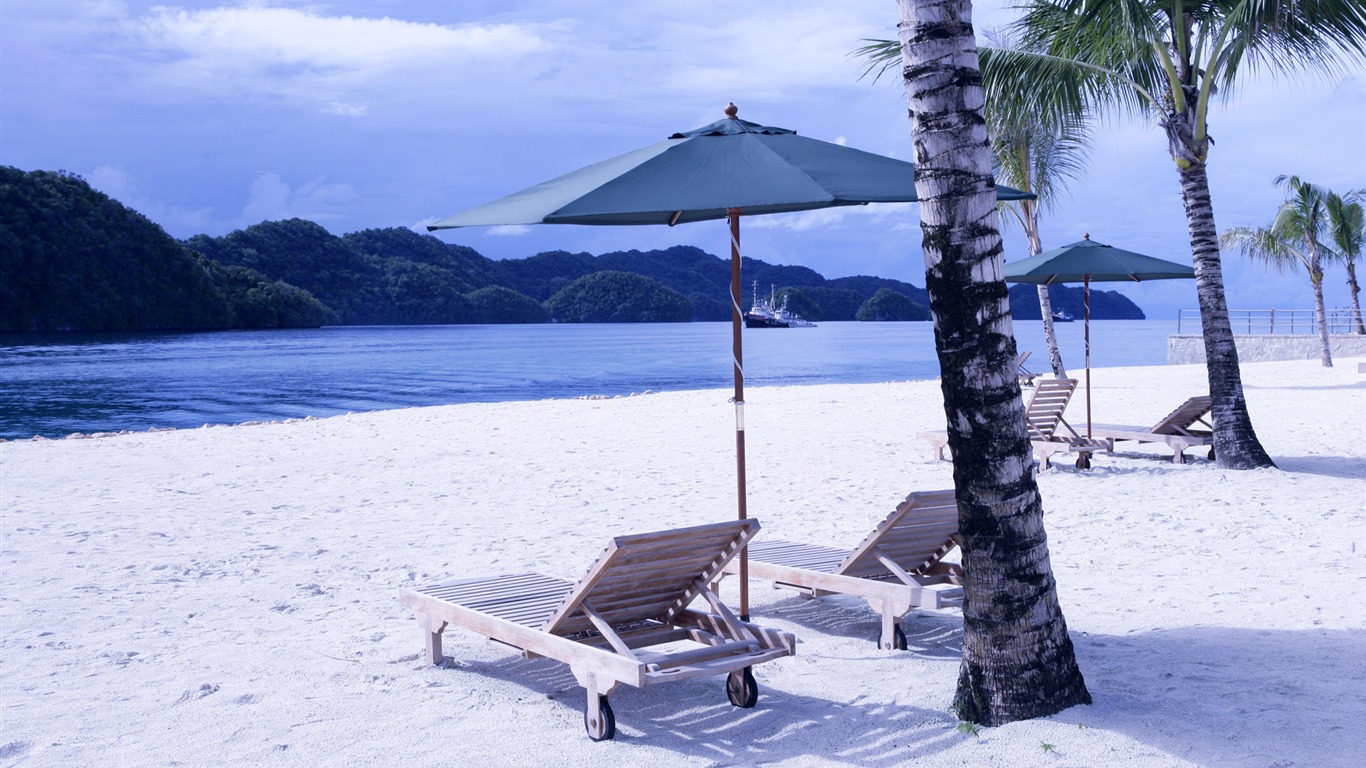 Beach foto tapety (2) #11 - 1366x768