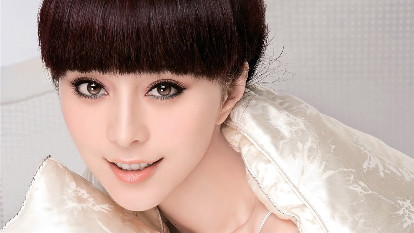 寬屏明星合集 壁紙(四) #8 - 1366x768