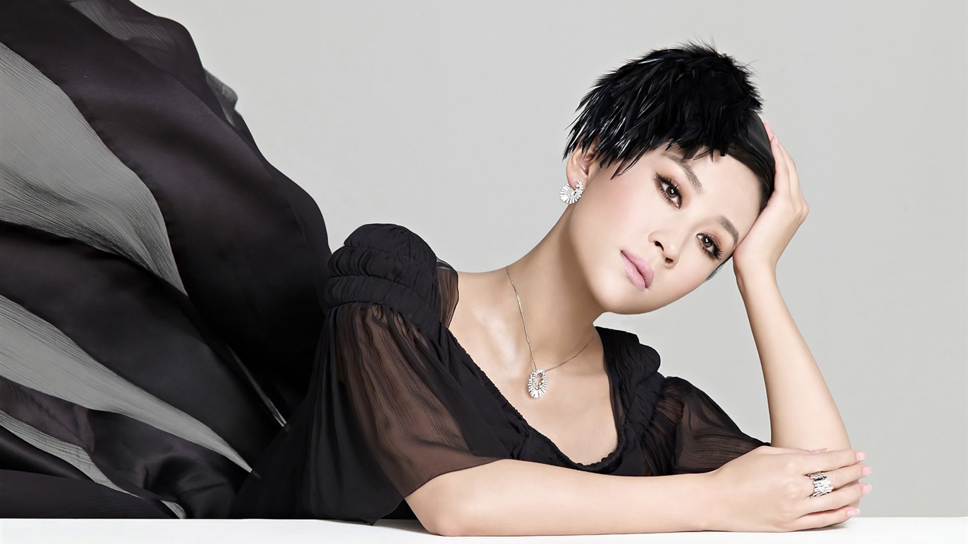 寬屏明星合集 壁紙(四) #20 - 1366x768