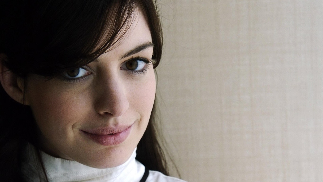 Anne Hathaway krásnou tapetu (2) #4 - 1366x768