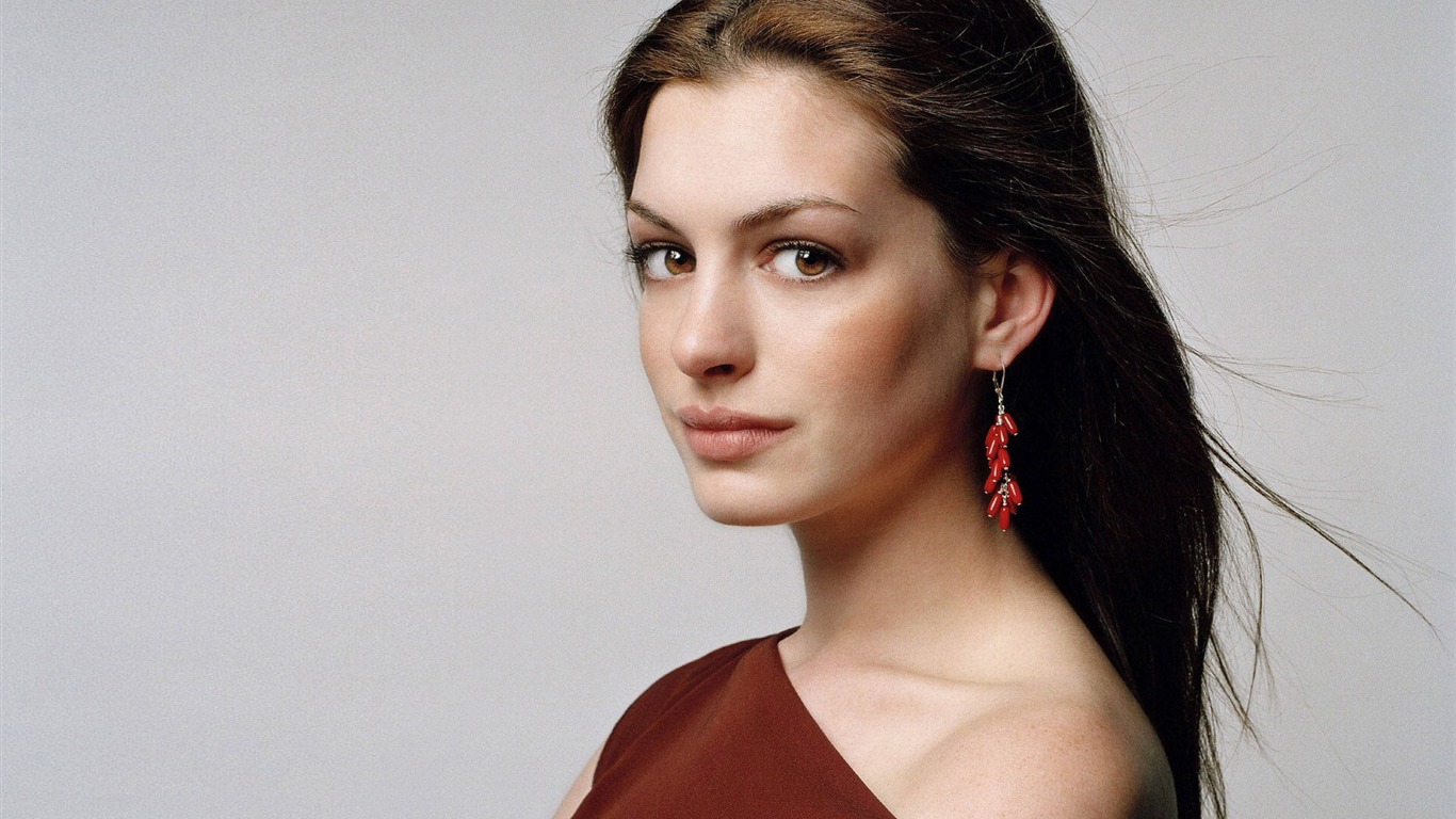 Anne Hathaway 安妮·海瑟薇 美女壁纸(二)18 - 1366x768