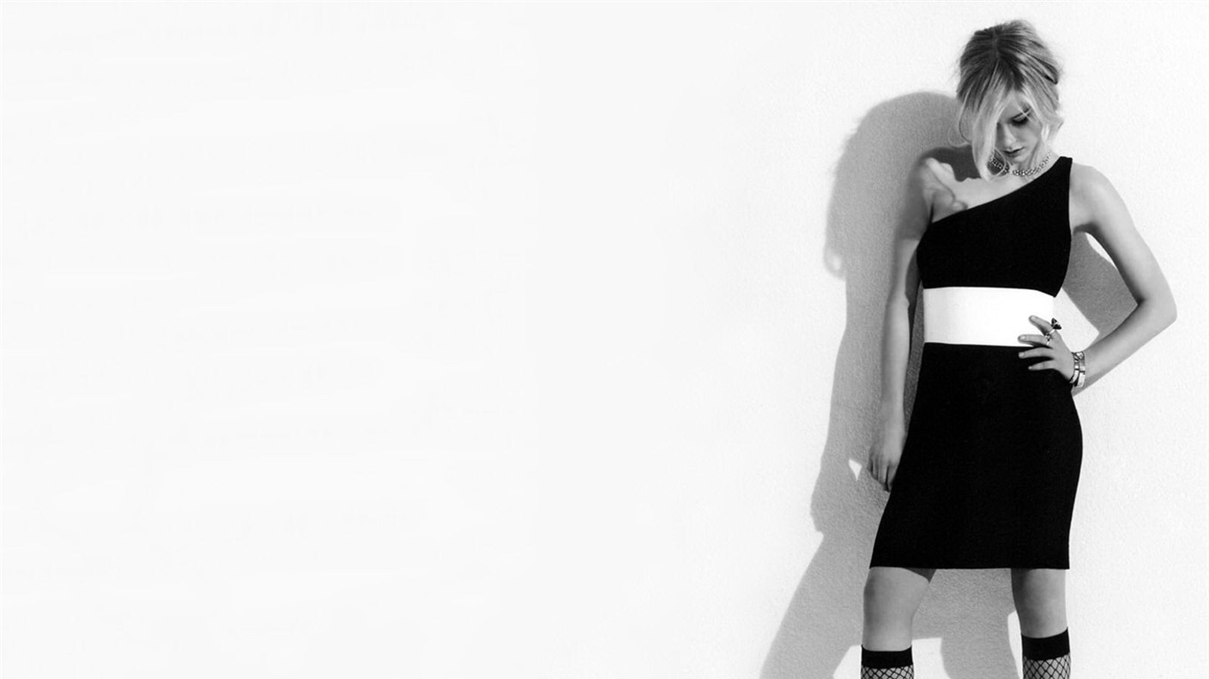 Avril Lavigne 艾薇兒·拉維尼 美女壁紙(三) #37 - 1366x768