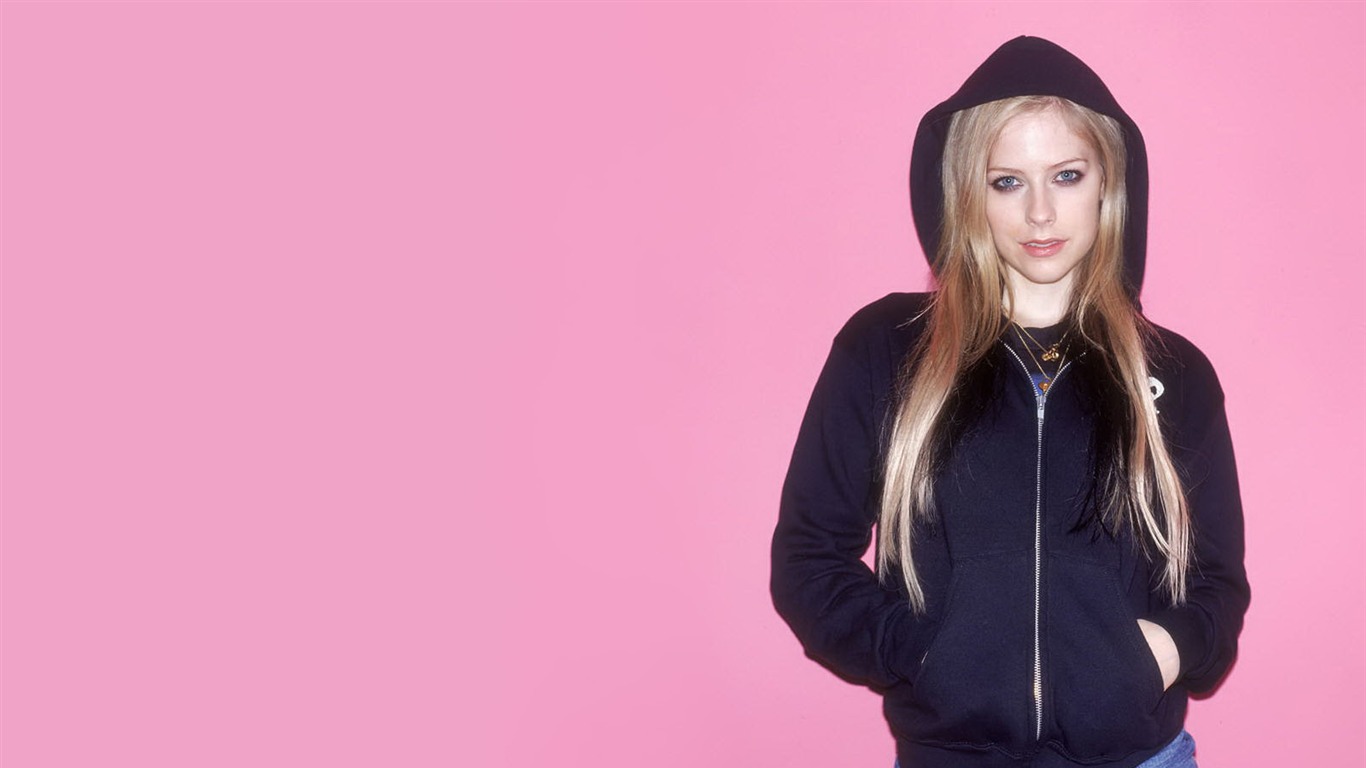 Avril Lavigne 艾薇儿·拉维妮 美女壁纸(三)45 - 1366x768